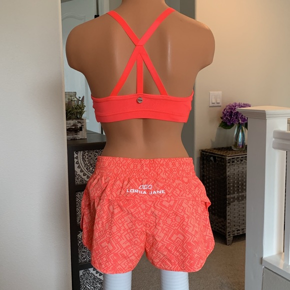Lorna Jane Bright Orange Shimmer Sports Bra - Picture 5 of 7